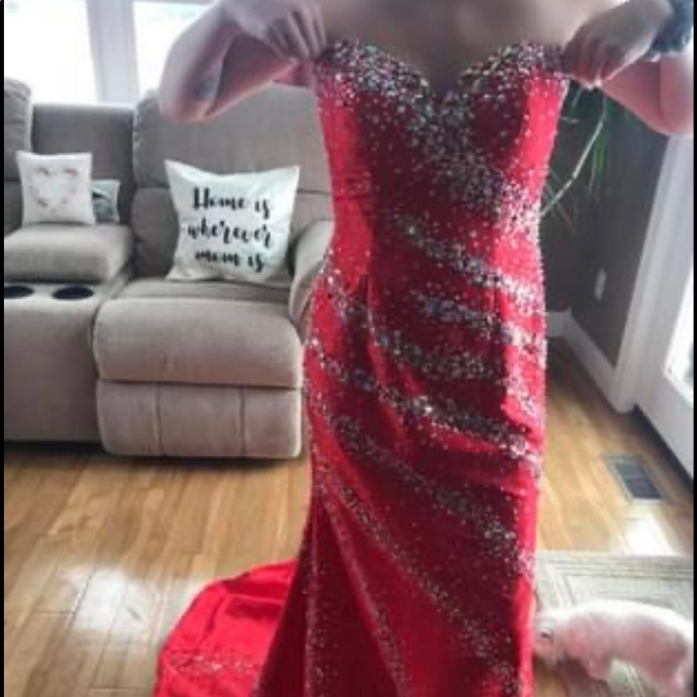 red prom dress